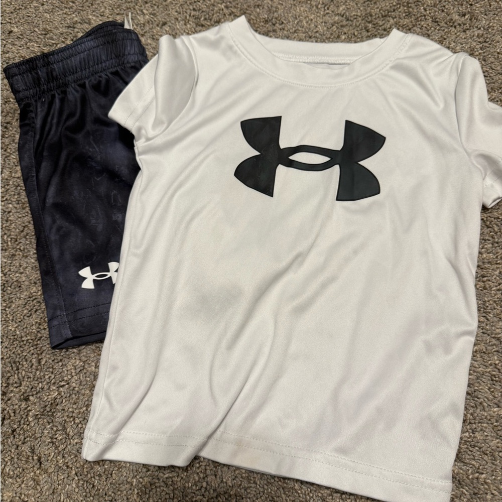 Under Armour White and Black Short Sleeve Tees